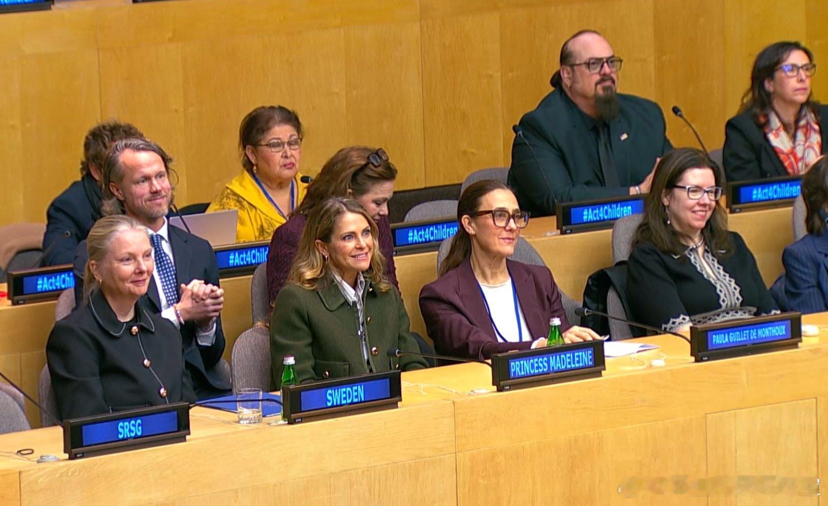 新闻 分享前几天在纽约联合国总部出席会议和世界儿童基金会2025年度慈善晚宴的瑞