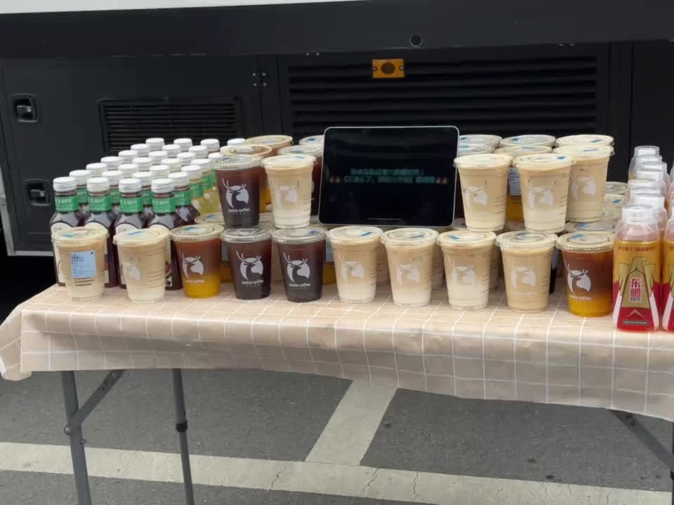 一起走花路吧李卓扬～  梨梨要开心呀 