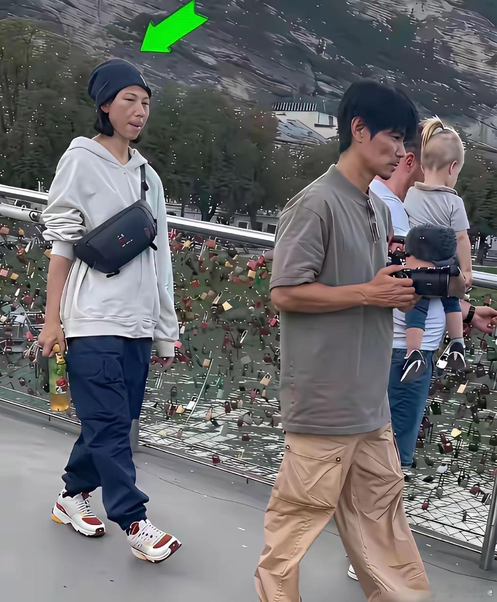 不说都认不出来，和电视上看的差别太大 