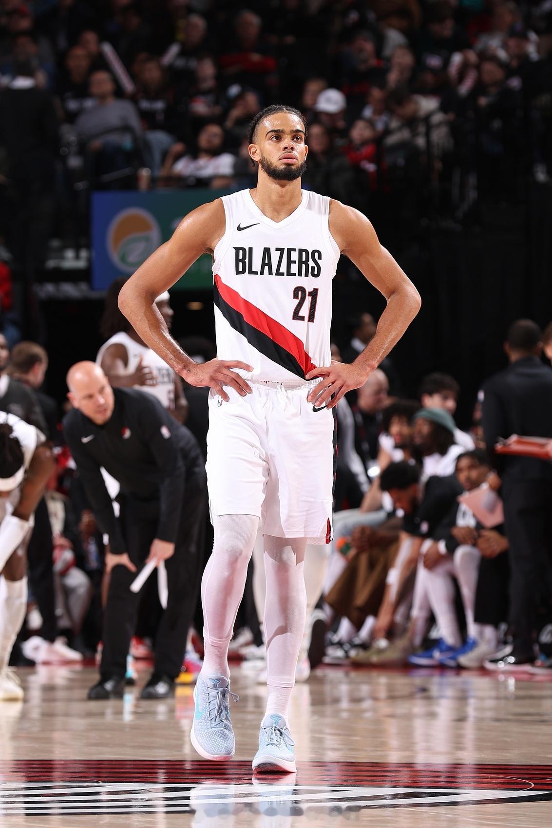 灰熊￼将与开拓者￼旧将吕佩尔￼签下一份10天合同。 