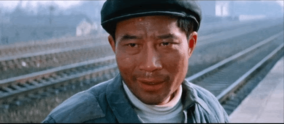 这表情不能用演技来形容了！ ​​​