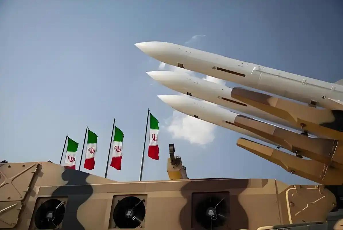 ·伊朗的反击行动向全世界证明了一件事：直接去打美国的海外军事基地，其实并没有想象