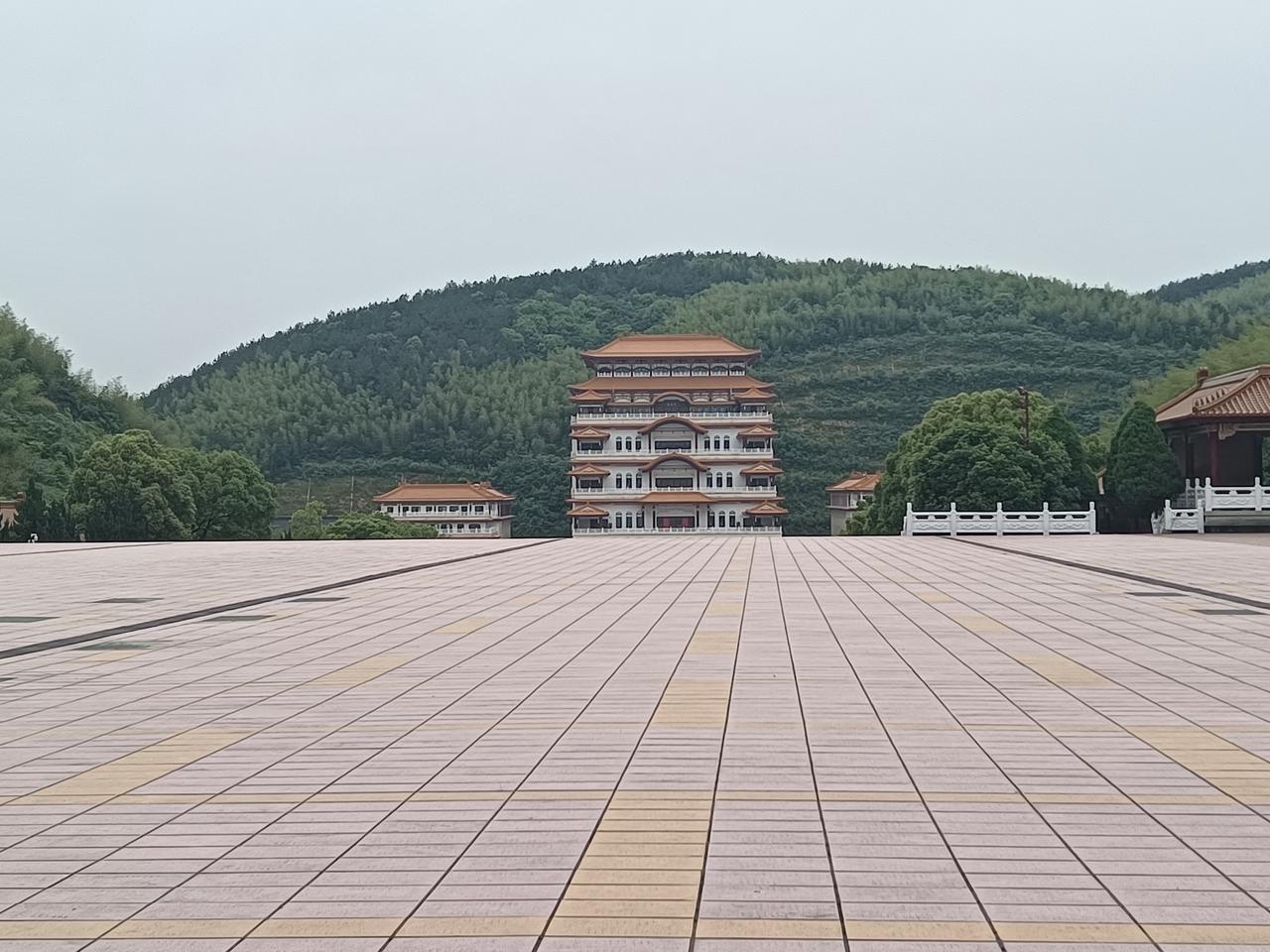 如果不是70年代末，就实行计划生育的国策，发展到现在，零零后会有几个兄弟姐妹，这