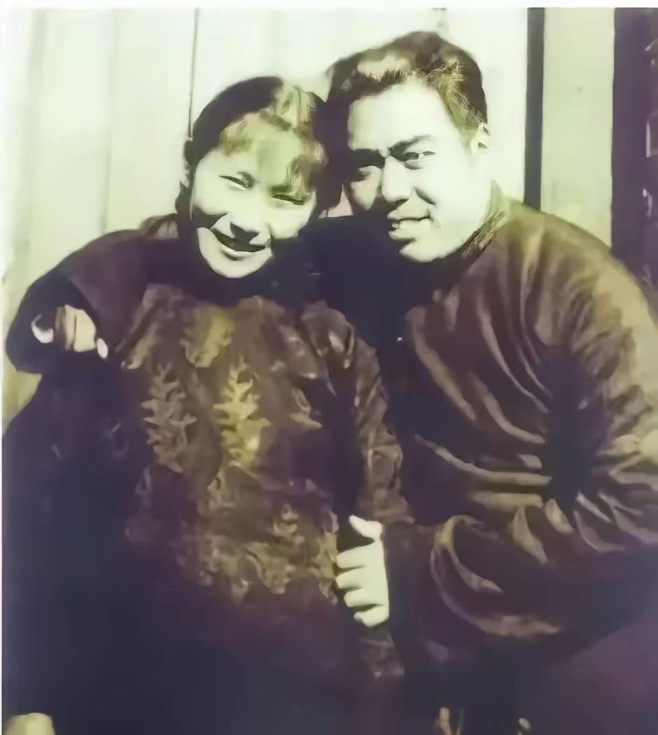 1941年6月，国军少将陈中柱战死后，头颅被日军割下带走。意外的是，他怀孕的妻子