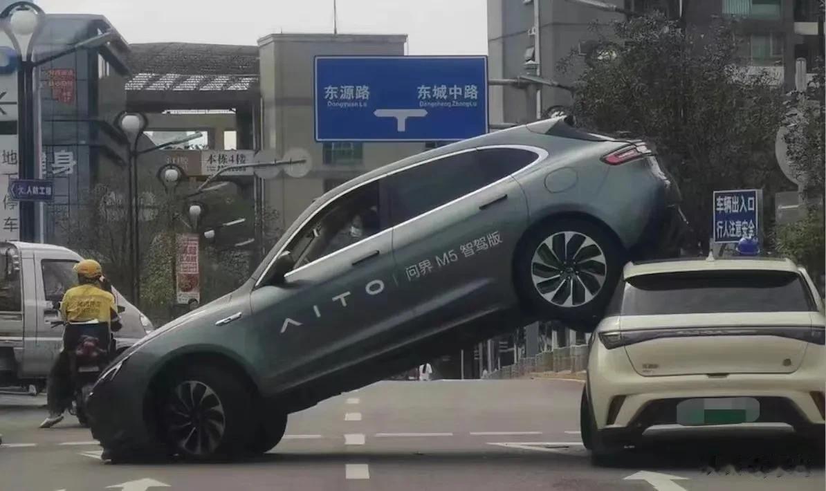 就问你神不神奇？#问界M7#