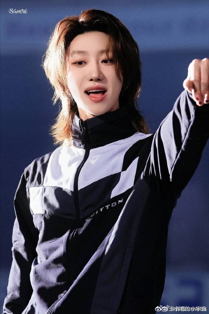 谁来管管徐明浩的幽默感真的没人管管徐明浩吗？冷幽默玩得也太溜了，张口就是名场面，