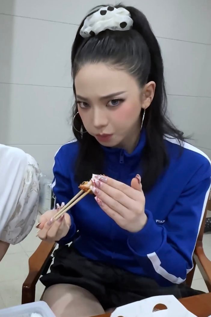 我真的不会抢你吃的的老公…。。 ​​​