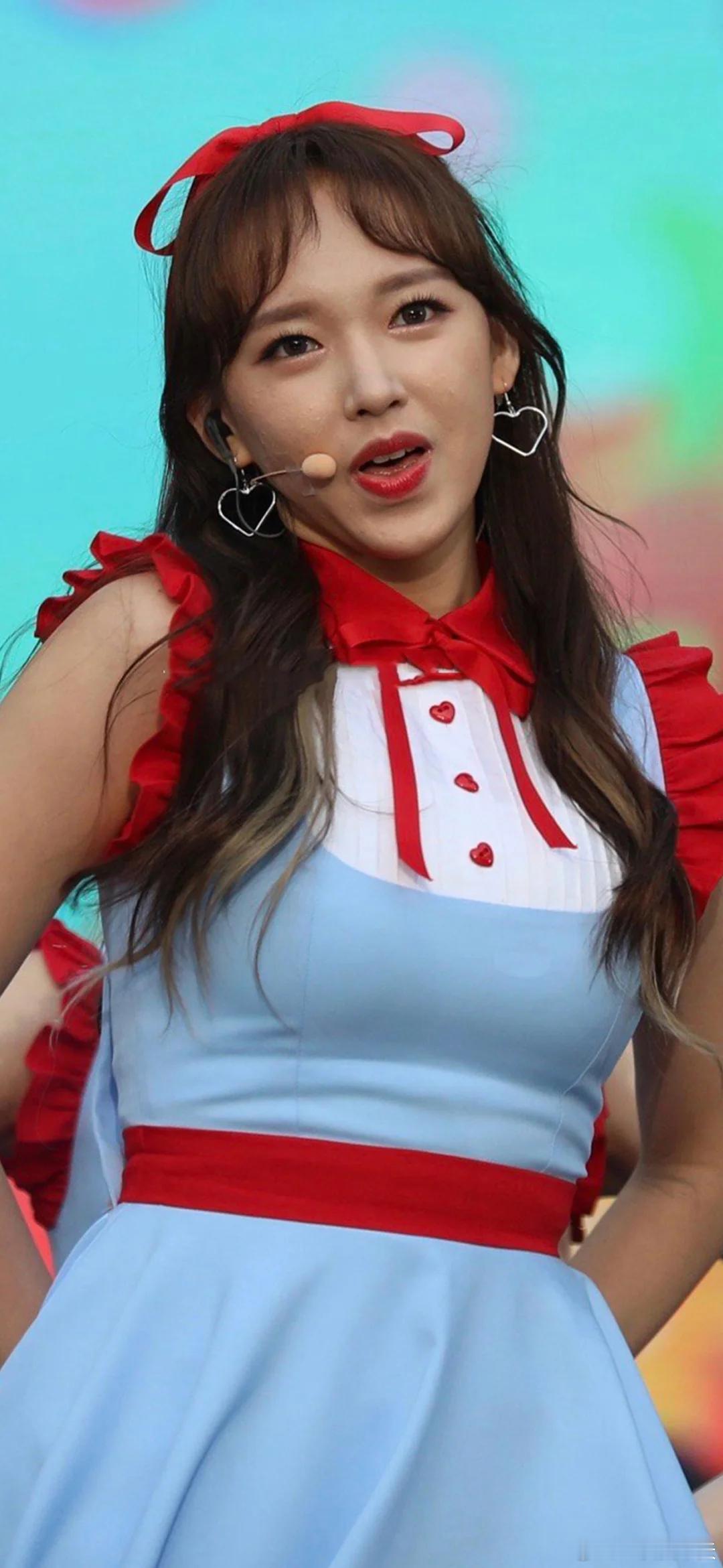 程潇古早 胸腰比例太绝了 曲线天花板 美的 