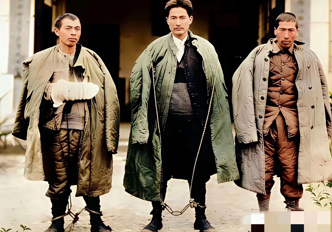 老照片:这是​刘畴西、方志敏、王如痴的真实容貌，面对死亡，他们不卑不亢，坚韧不屈