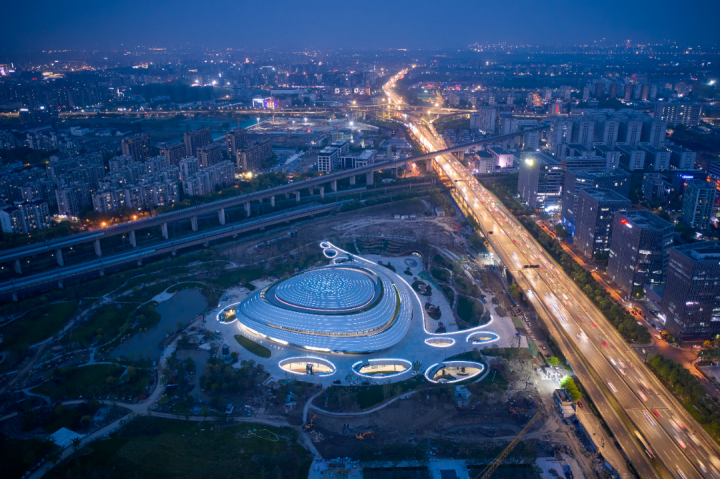杭州电竞中心迎来千万奖金赛事，和平精英春季总决赛即将打响
