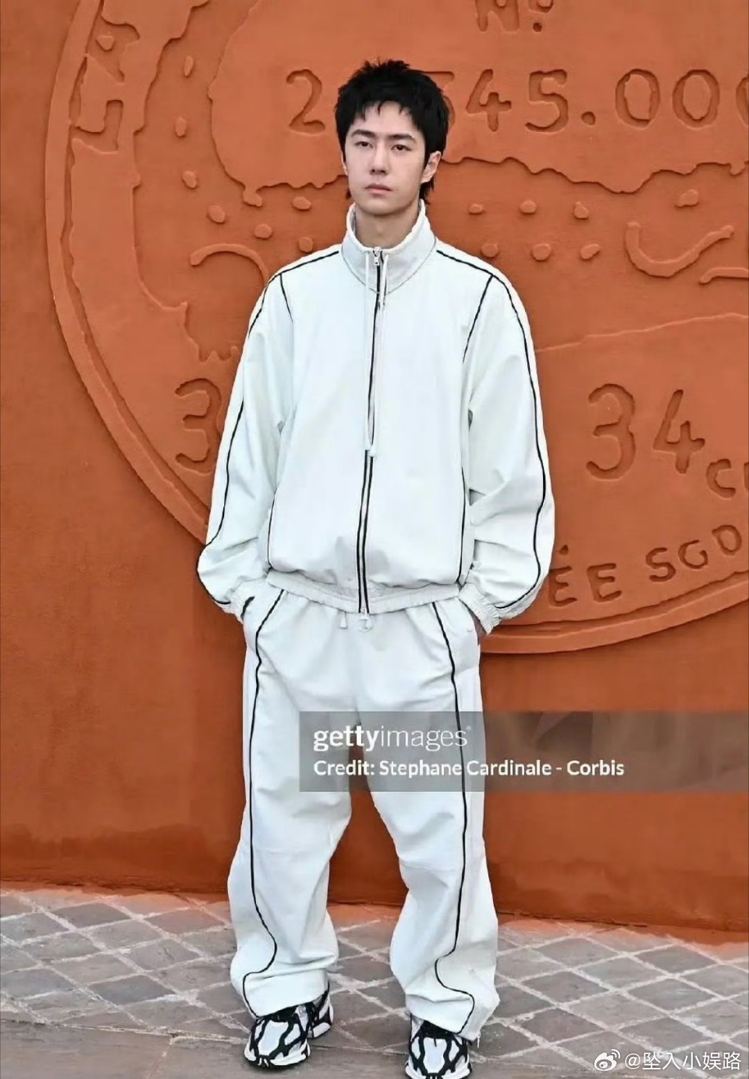 王一博穿衣服显土是因为55分吗？ 