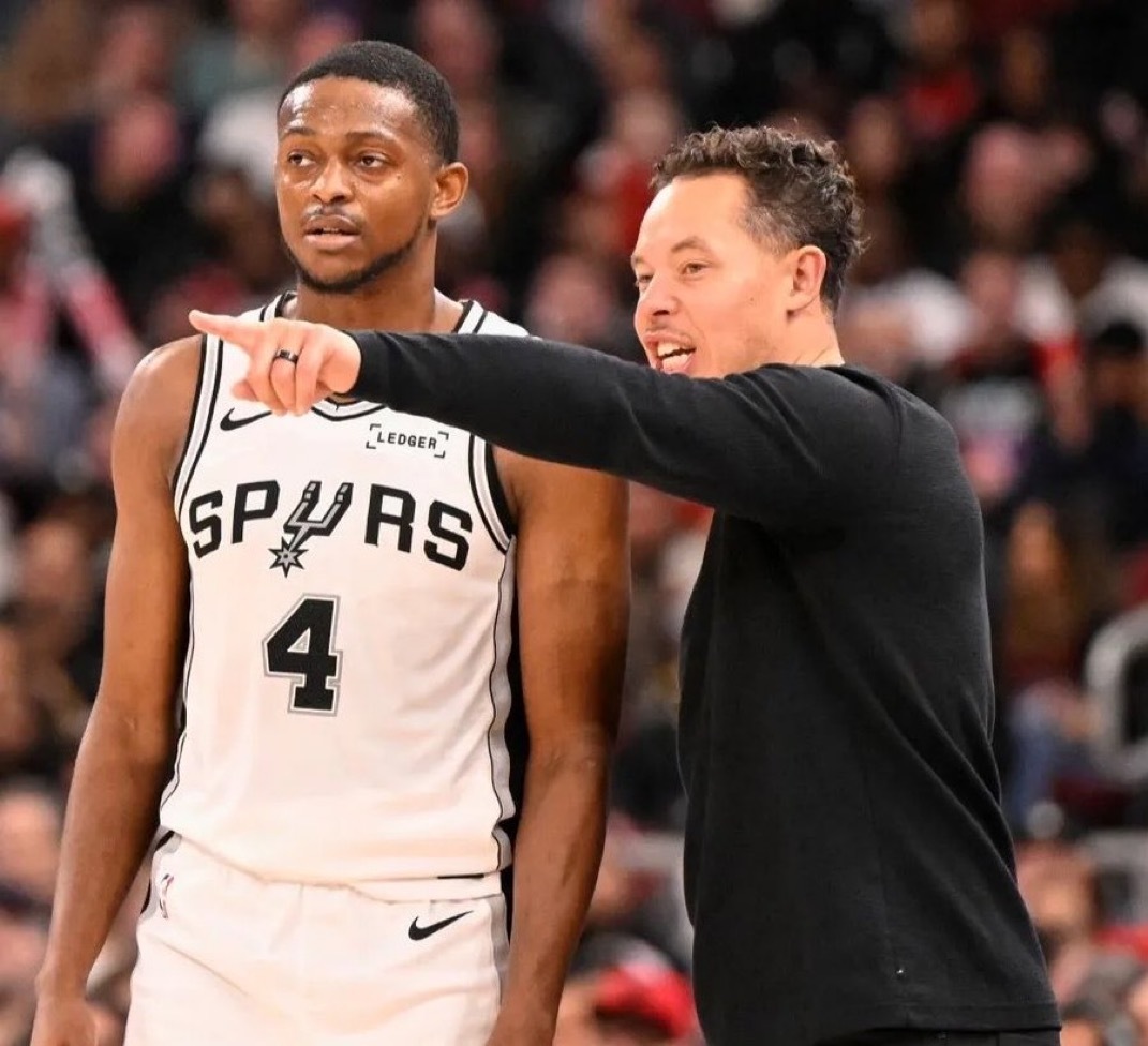 米奇·约翰逊拒绝在NBA总决赛中用哈珀替换福克斯，这一决定最终让他们付出了沉重的