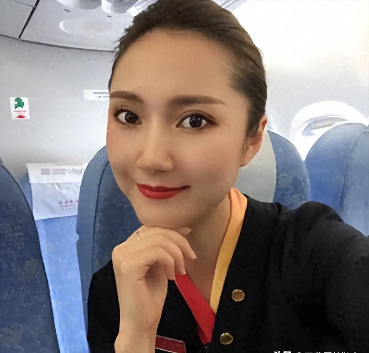 成都空姐与头等舱乘客，一场不一样的爱情故事
那大概是2018年吧，成都飞广州的早