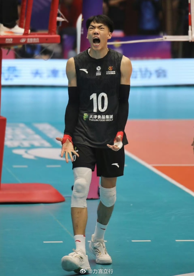 最佳阵容会如何评选？盲猜一个：MVP薛鸿智主攻：薛鸿智、隋翔宇副攻：陈龙海、胡翰