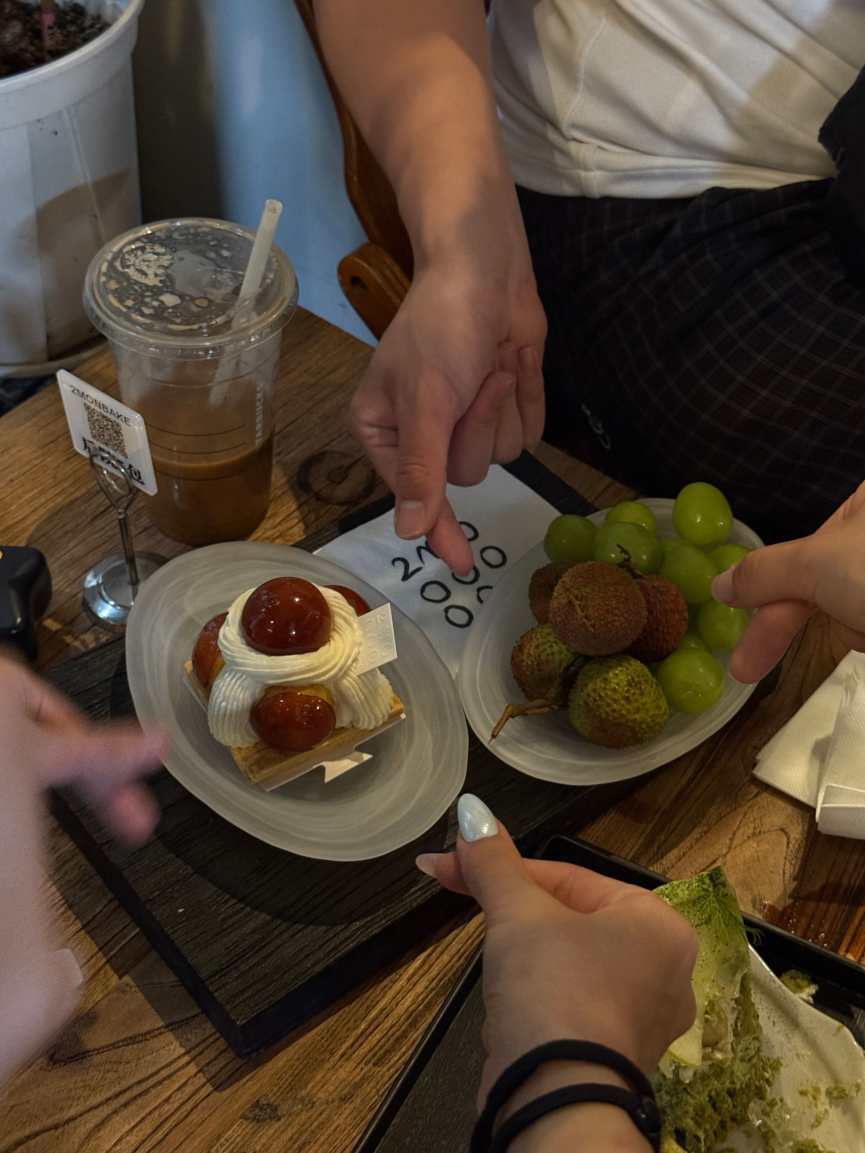 昨天又是爽吃（已经吃第四次生日荡糕） 
