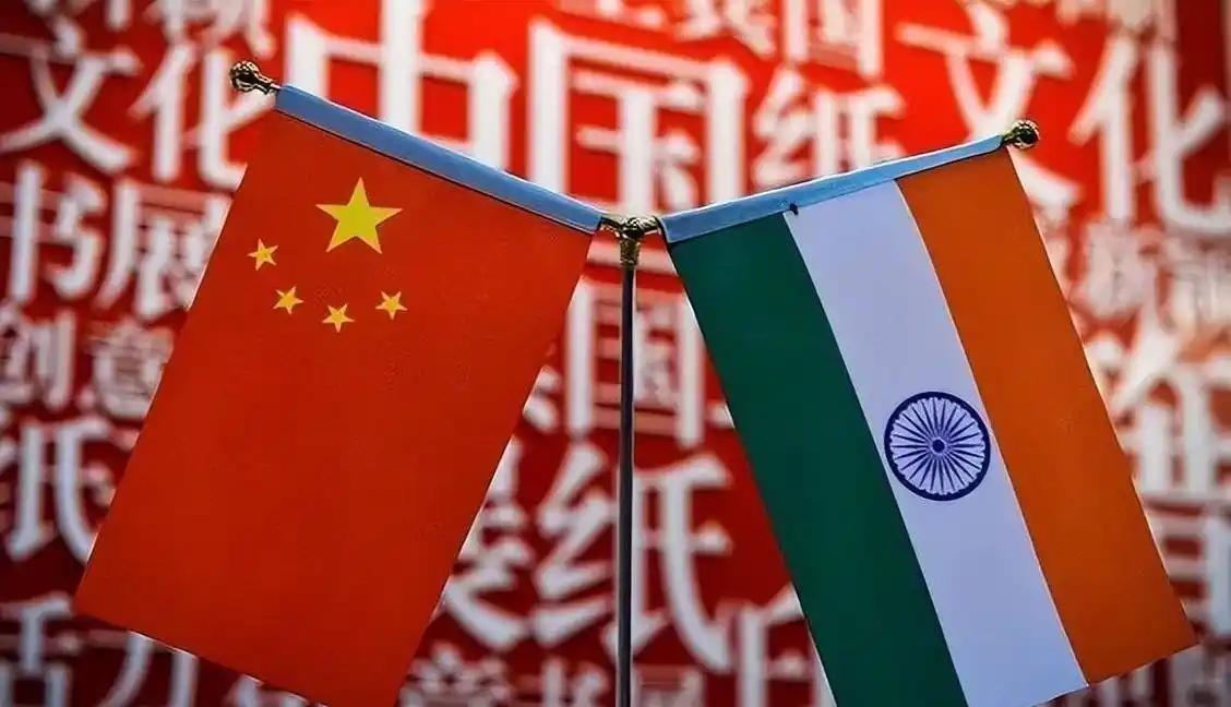 封杀中企 6 年，印度终于扛不住了，可这次它伸出的手，掌心却藏着一把刀。

20