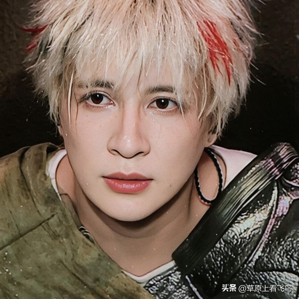 宁可自己吃亏，也不让粉丝吃亏，
这句话在薛之谦身上具象化了，
你可以不喜欢我的歌