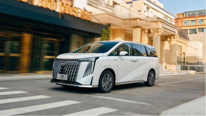 4 月 8 日，2026 款传祺 M8 2.0T 正式焕新上市，政企双补价仅 1