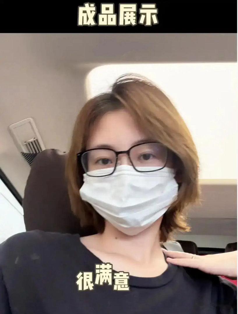 苗苗亲自剪去长发，郑恺在旁憨笑，网友赞其剪得比理发店还好看 