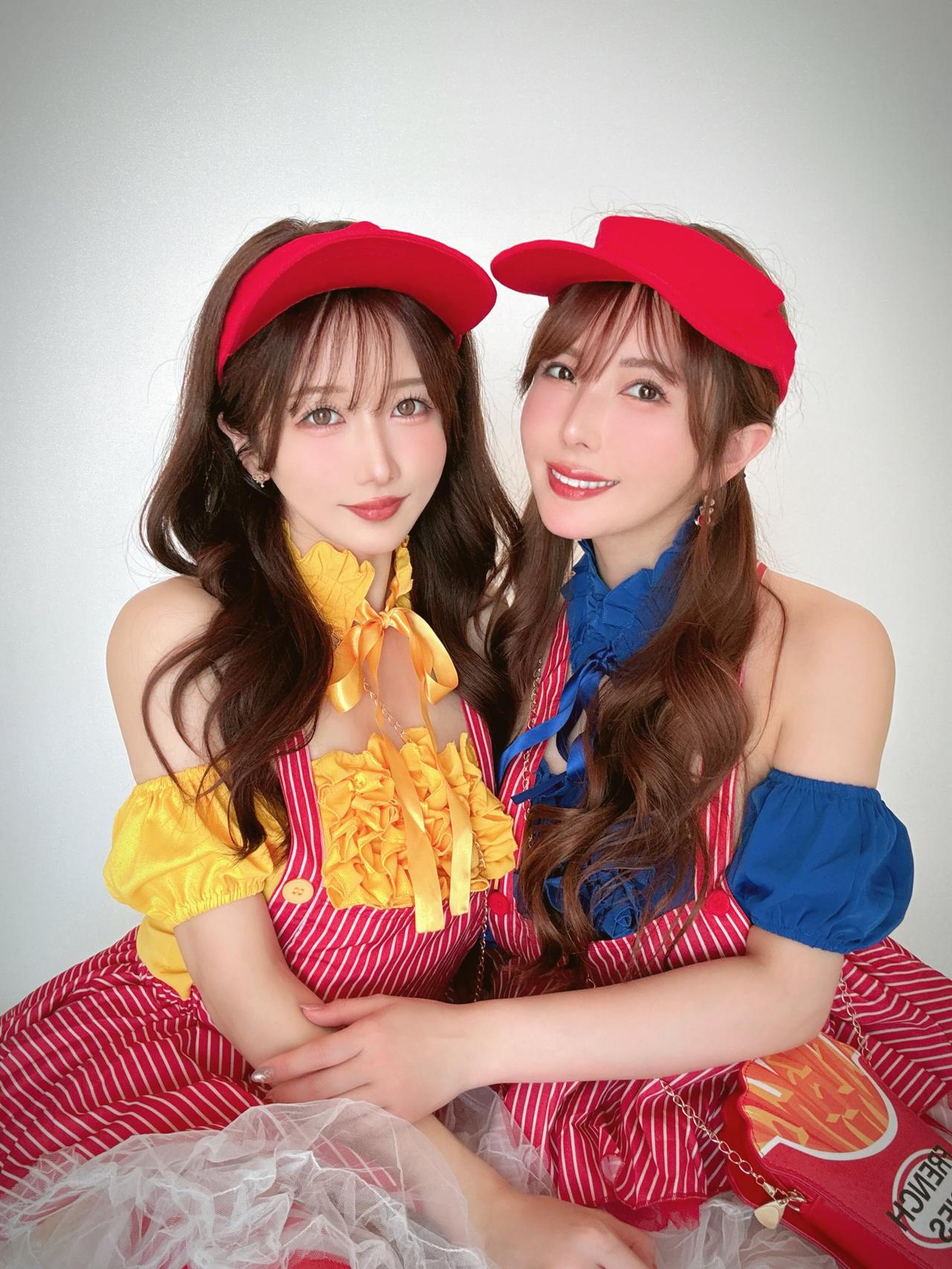 姐妹搞笑手势舞 和春天跳一支舞 我的魅力不止一面 完美组合合拍愉快