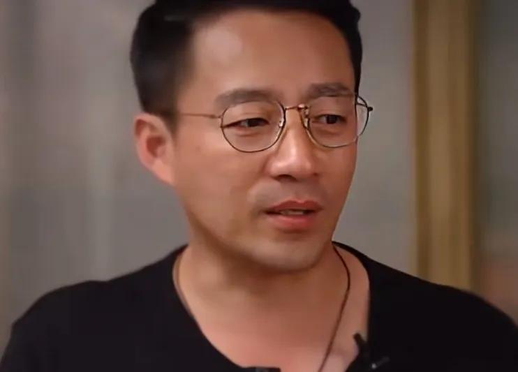 有点不明白为什么汪小菲和张颖颖在一起时，张怀孕了不要。和小梅在一起怀孕就要了呢？