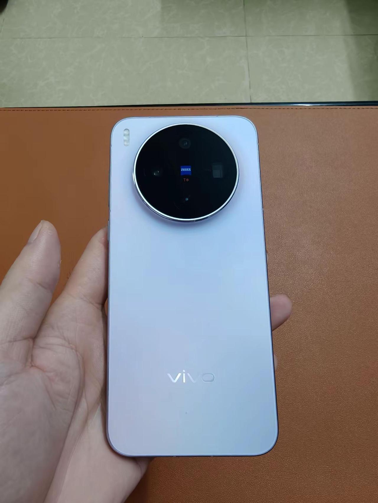 vivox300s  12+512GB  靓机保修到27年4月，电池健康99，边