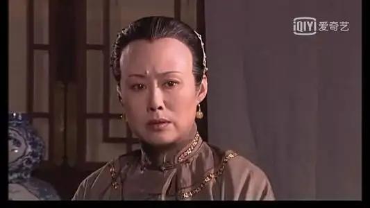 [微风]2000年，郭宝昌拍摄《大宅门》找到了宁静，邀请她演杨九红，看了剧本之后