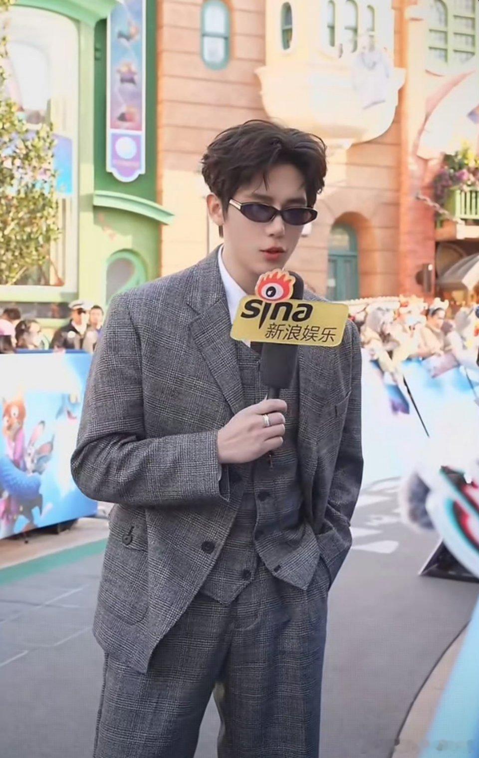 王安宇疯狂动物城 2 红毯生图 