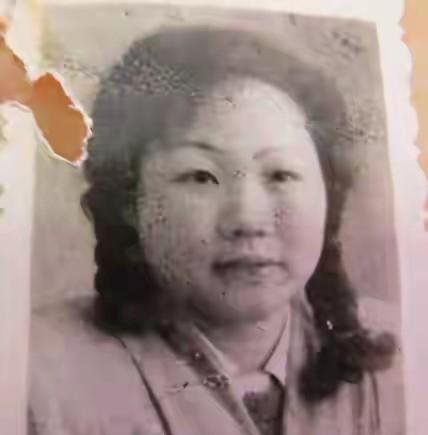 26岁女特工最后的讯息至今成谜。福州市仓山螺洲有个叫陈莲亭的女孩，1950年随组