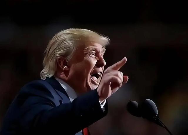 很多人以为特朗普打伊朗，是被内塔尼亚胡拉下水的。其实不然。特朗普有自己的算盘，而