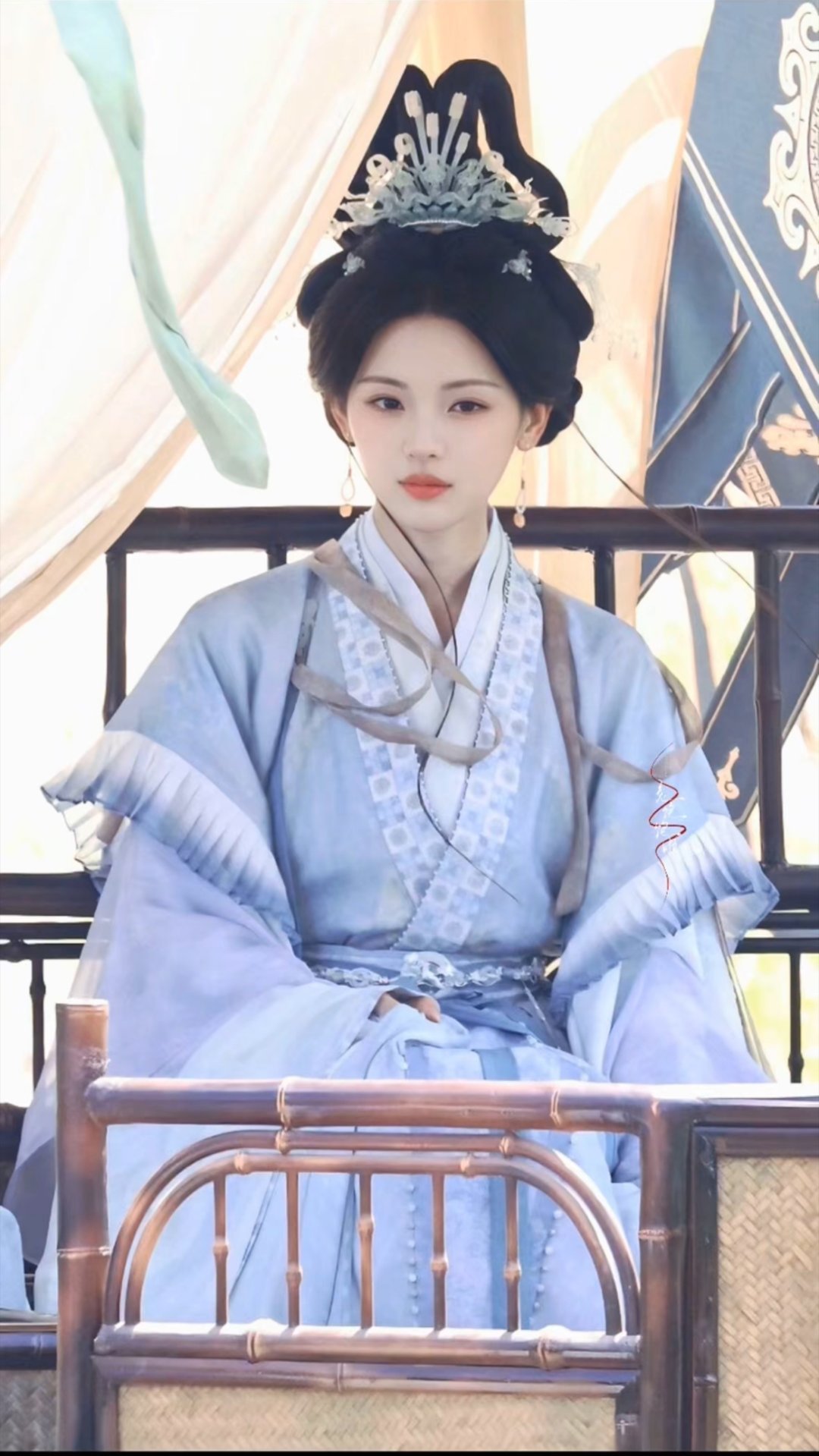 只有杨超越这张脸演神女才有说服力 
