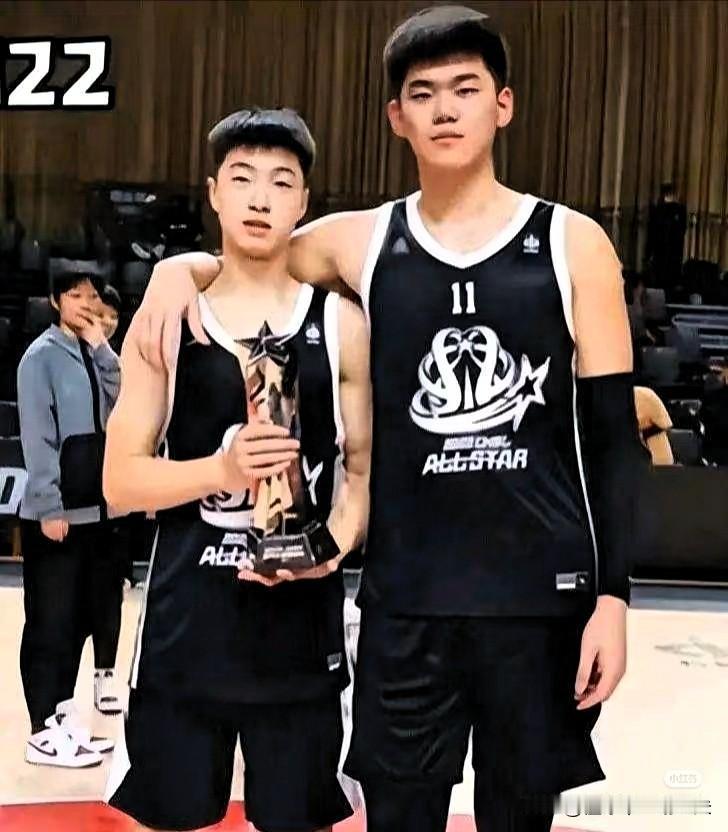 打出另一片新天地！辽篮小将张峻豪和黄秋实成功留洋西班牙联赛，俱乐部特地发文寄予厚