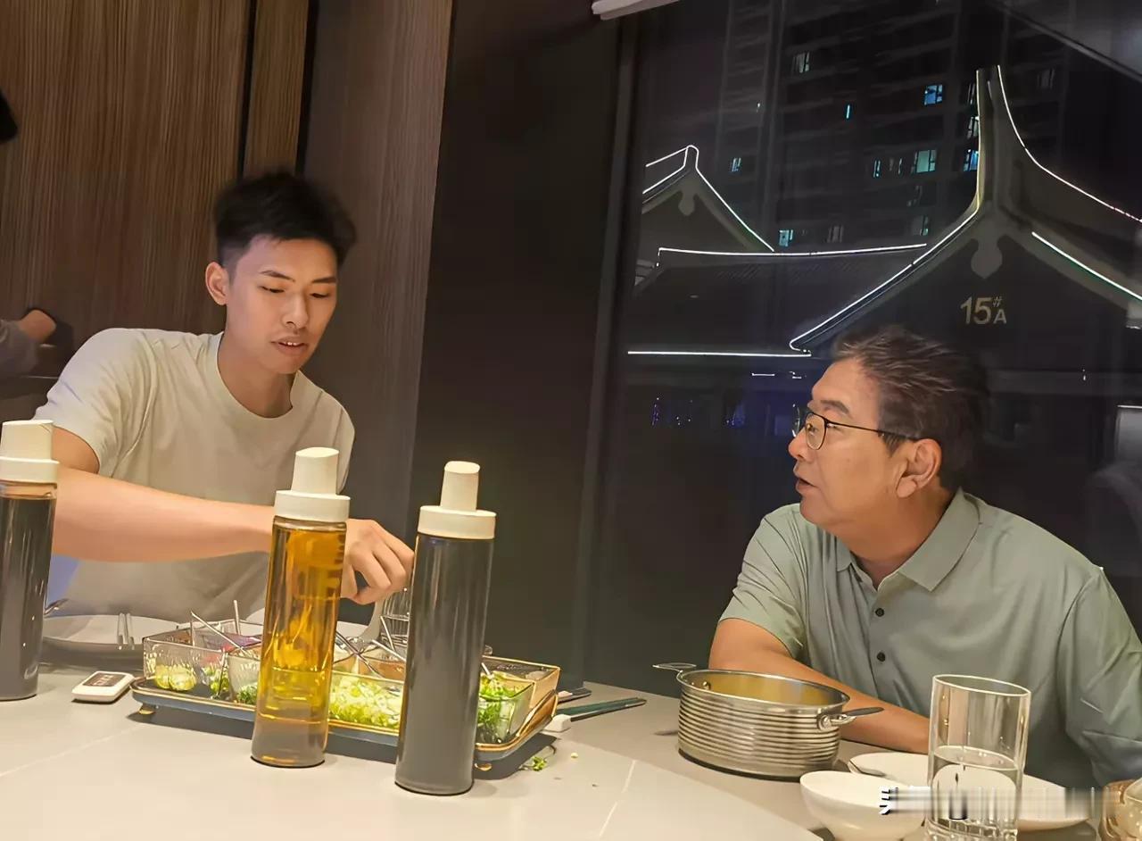 水均益和姑爷吃的什么饭？？