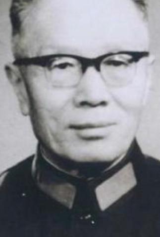 1942年，万毅被捕，蒋介石下令杀了他，万毅知道后，趁看守不注意，翻墙逃走了，谁