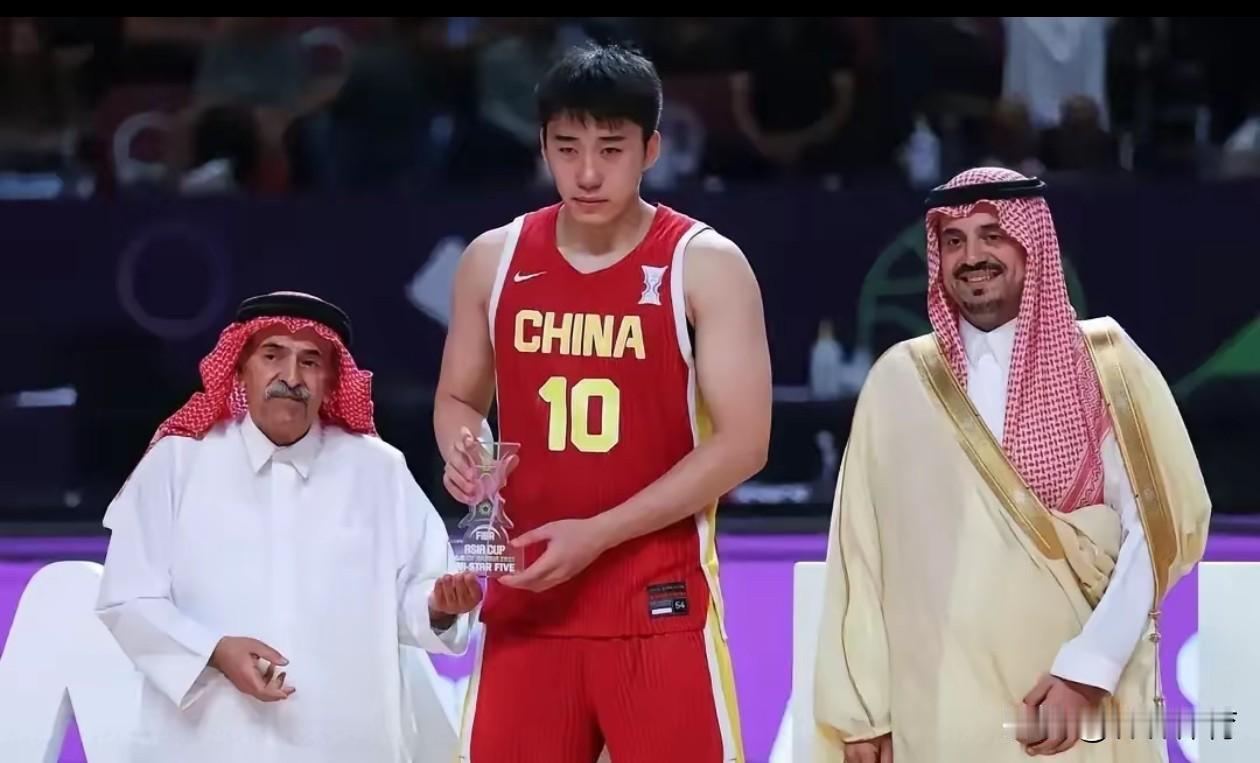 最近不知道怎么了，说又开始传王俊杰签约辽宁男篮，而且说的有鼻有眼的，说什么“合同