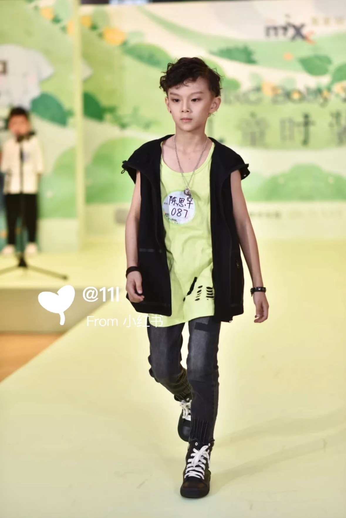 可以说吗 最早做楼奕迅的另有其人 