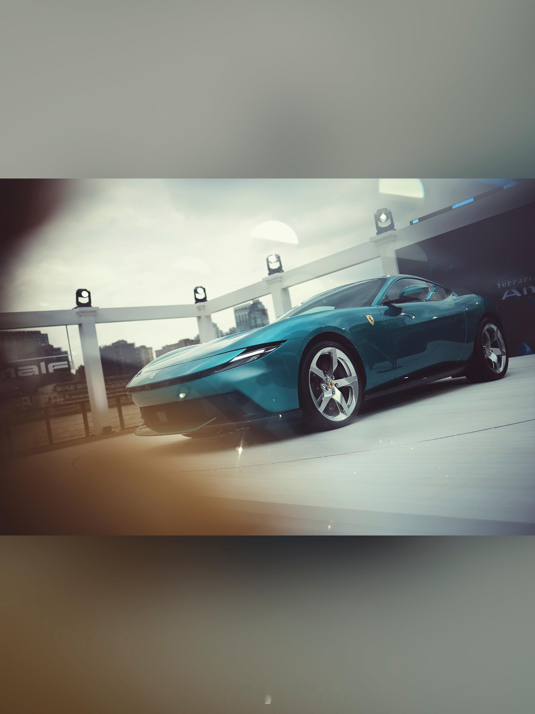 黄浦江边的法拉利Amalfi～感谢法拉利邀请似乎总是找不到最完美的角度，大概是因