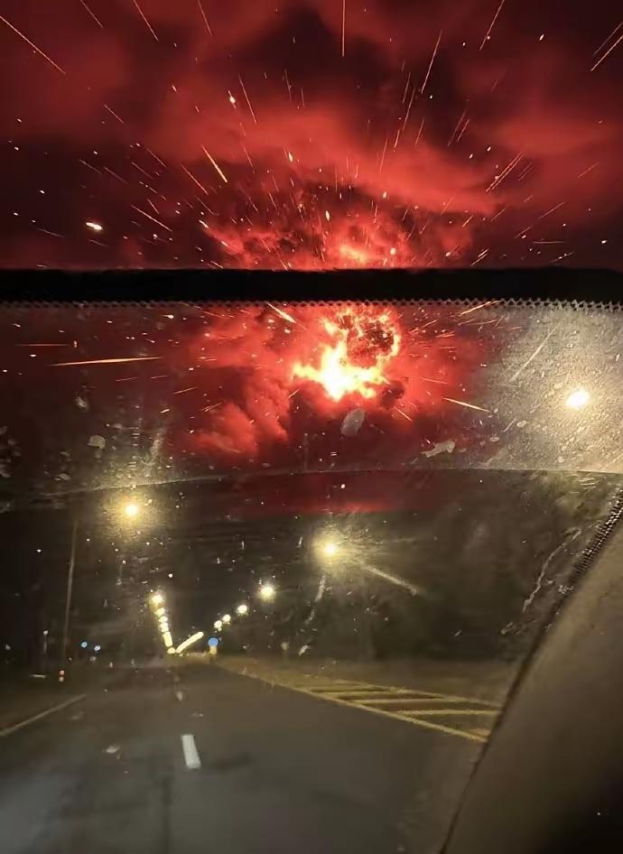 这次泰国立足大打，要把柬埔寨打残！而且根本不会很快停火。可能要打到把洪森家族赶下