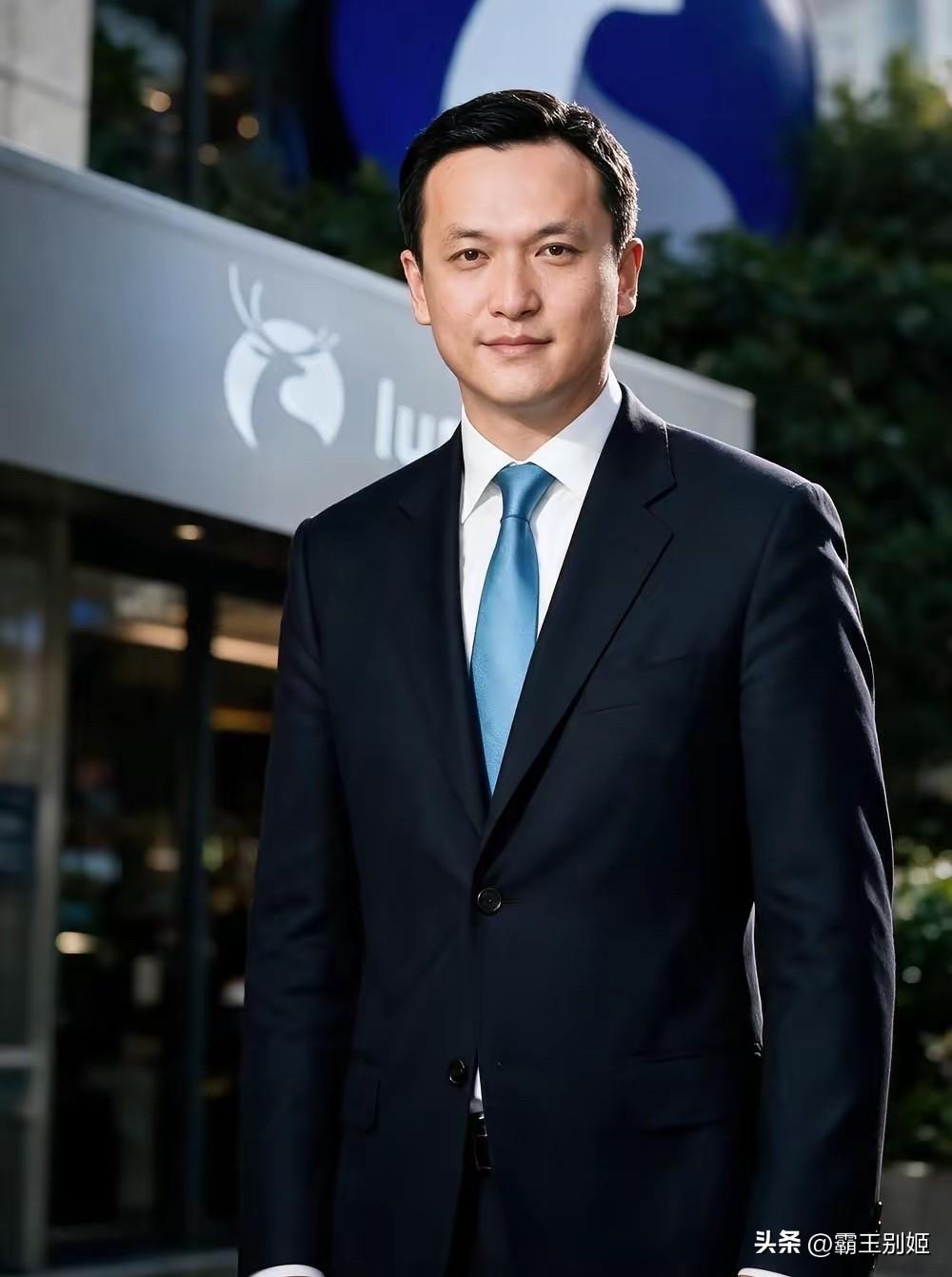 广西横州发大水，8万多人受灾，5万多人紧急转移。各路企业都在捐钱、捐食品、捐水，