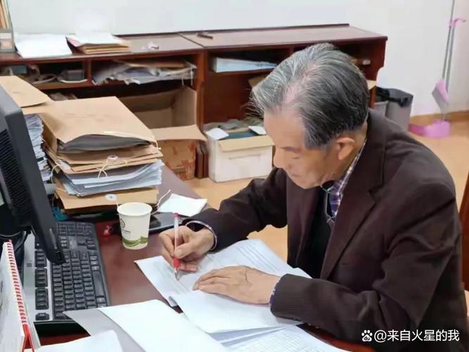 我如果有余力，我认为再工作是不错的选择，但这个工作强度不能太大，最好是能发挥自己