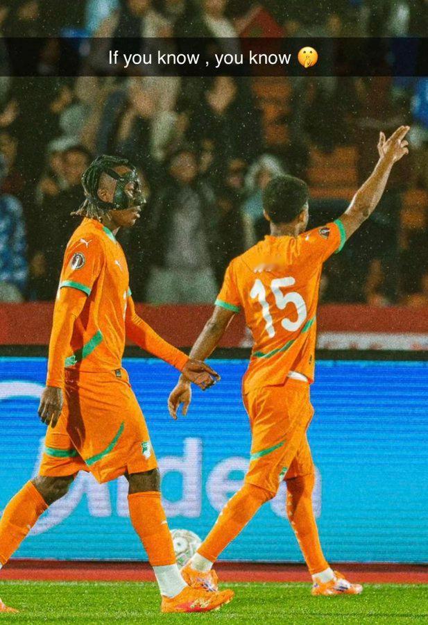 【哈哈哈哈】阿玛德迪亚洛Snapchat快拍上发文是与曼联转会目标 Yan Di