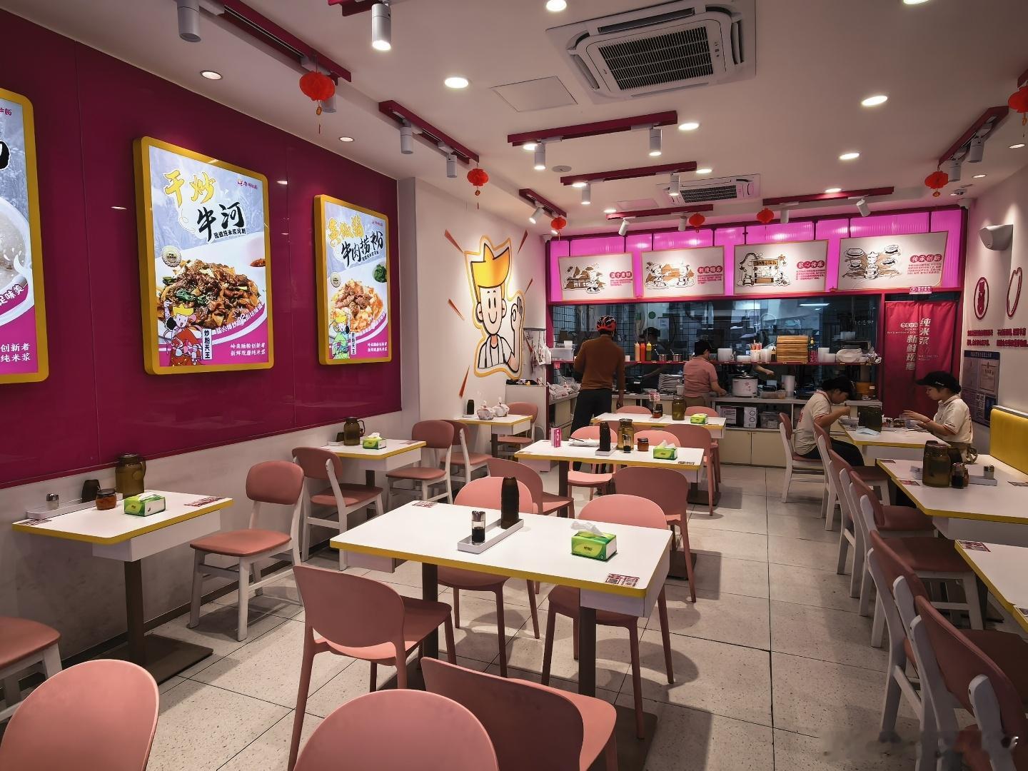 万家小店将焕新樊振东同款纸巾 人间烟火最抚人心，市井温情最是动人；人情暖处，更需