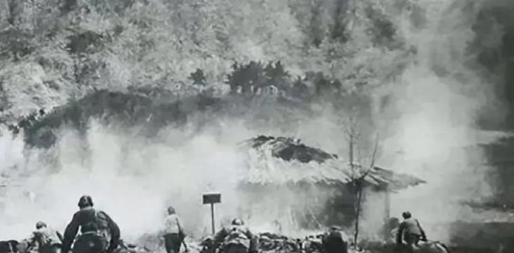 1951年，韩先楚提议秘密往朝鲜后方插2000人，这支没番号的队伍，副指挥来自4