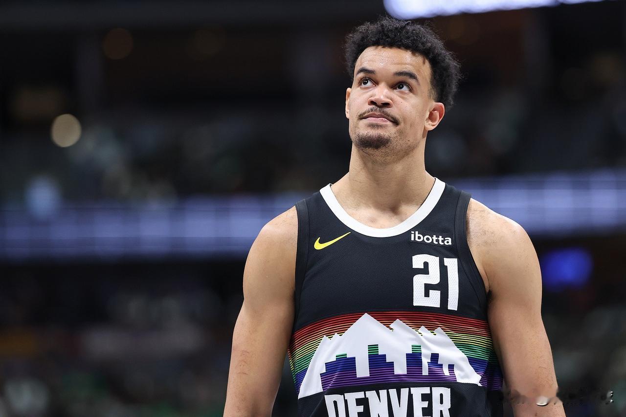 毒计啊！NBA的宫斗计今天在雷霆队与掘金队身上得到了最直观的体现：掘金队向受限制