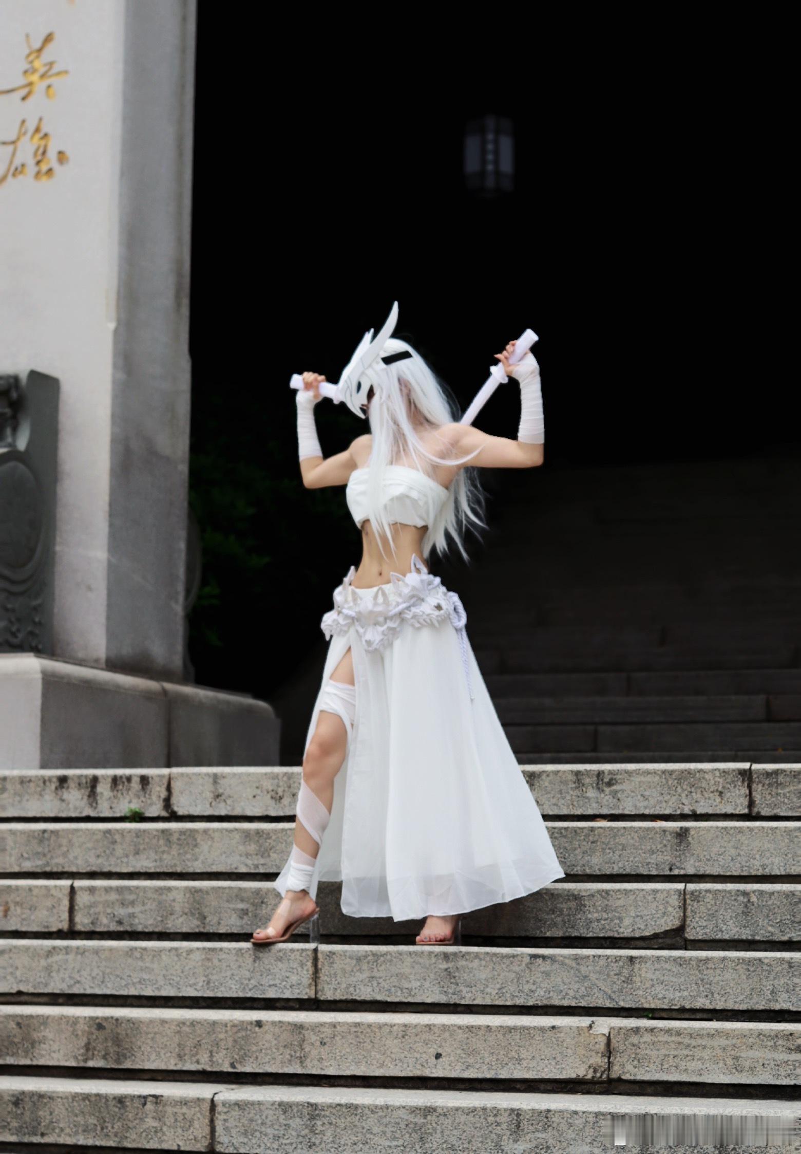 cosplaycosplay动漫cosplay永恩性转cos马甲线﻿ ﻿见人不如