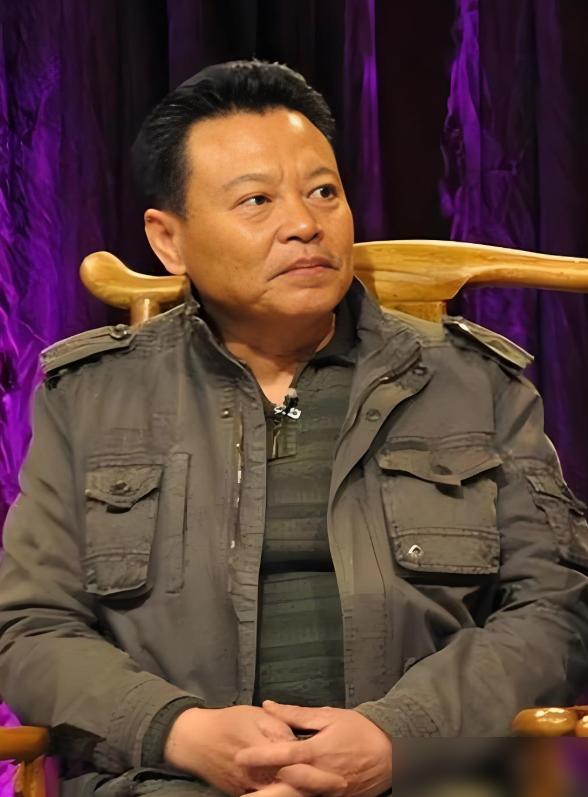 赵小锐当年去试李逵，导演一看：75公斤，太瘦了。李逵是黑旋风，不是竹竿。赵小锐没