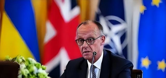 扛不住了？世界第三经济大国倒向中国，上半年1.2万家公司破产
 
一边是本土企业