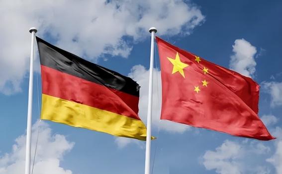 美为何不跟中国打？德国军事专家的一番话戳中了要害，他曾经直言，不是 美国 没实力