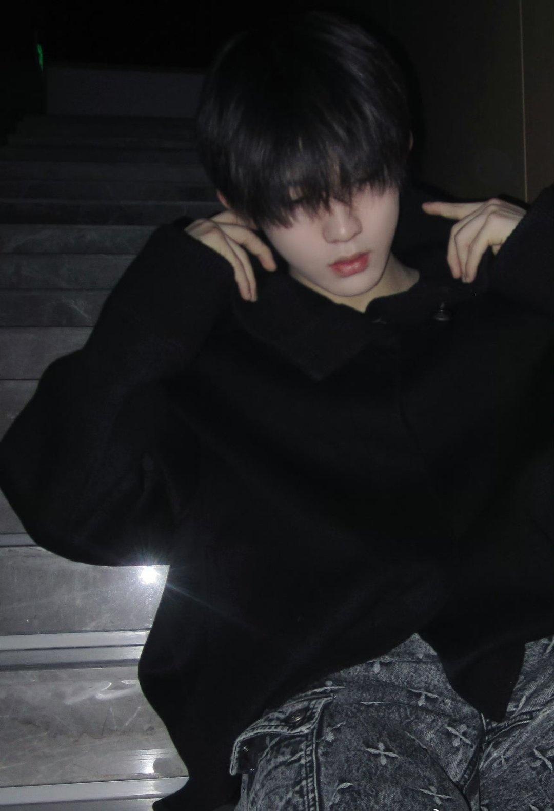 2026秋冬时装周评选“我真的想好好看看你们，用我的眼睛记住，用我的心脏记住，用