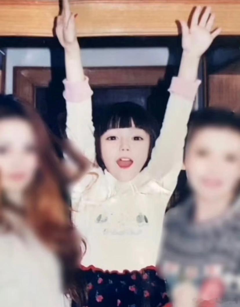 迪丽热巴真的从小美到大 迪丽热巴此女神就神在从小美到大30岁最美的样子🈶️29